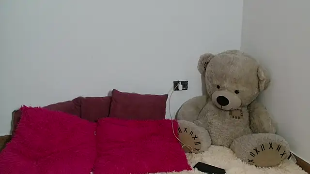 Snapshot of Danilove55 chatting on October 9, 12:48 am Danilove55 online show from October 9, 12:48 am