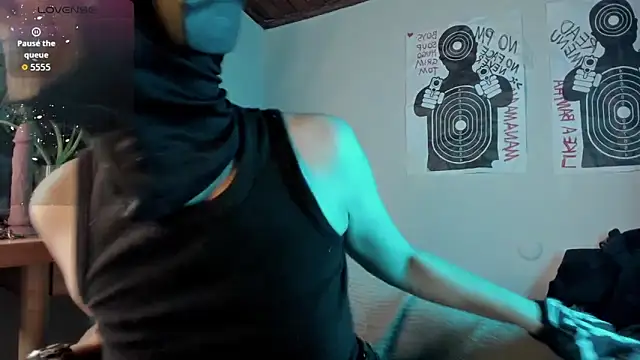 Snapshot of cos_operator chatting on September 17, 8:51 pm cos operator online show from September 17, 8:51 pm