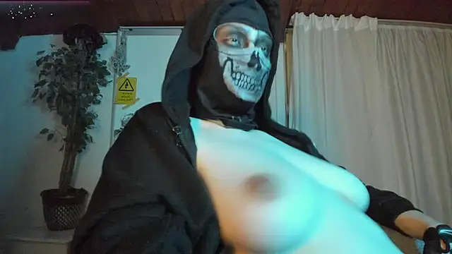 cos operator online show from April 25, 7:44 pm