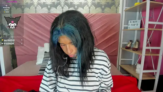 Karin Ks online show from November 8, 7:52 pm