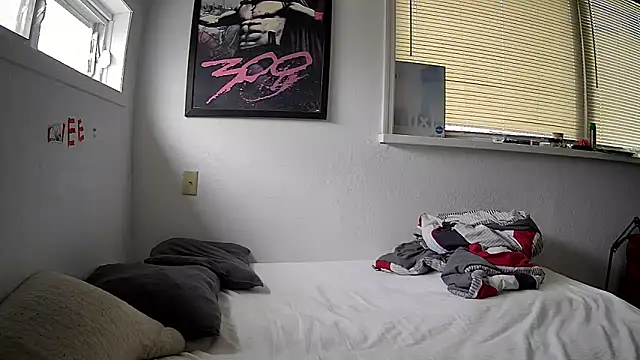 Foxdaguy online show from February 17, 4:17 pm