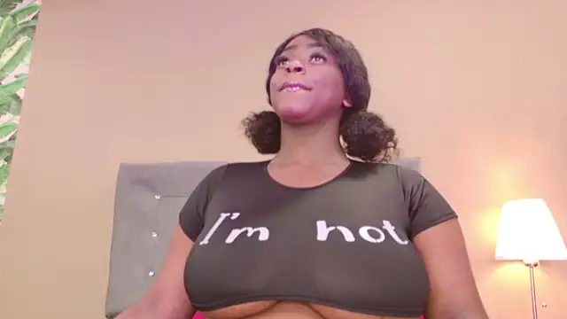 BetsyBennet  online show from December 23, 12:25 am