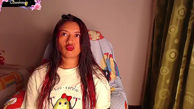 Snapshot of yes0225 chatting on September 17, 2:37 pm yes0225 online show from September 17, 2:37 pm