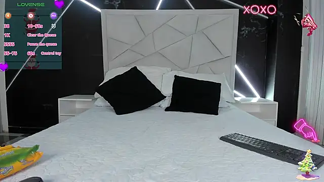 JulietSofia online show from December 23, 3:54 am