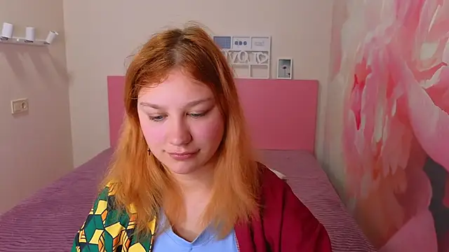 AngelinaLow online show from April 25, 11:46 am