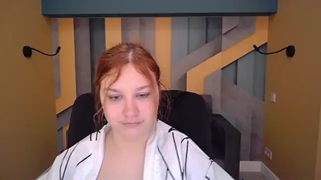 AngelinaLow online show from April 13, 11:22 am