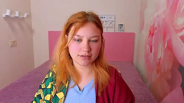 AngelinaLow online show from April 25, 1:41 pm