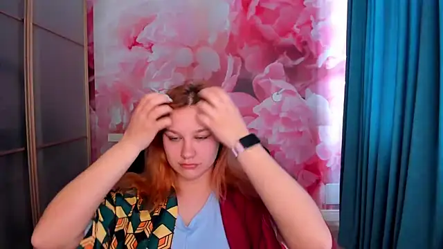 AngelinaLow online show from April 24, 11:46 am