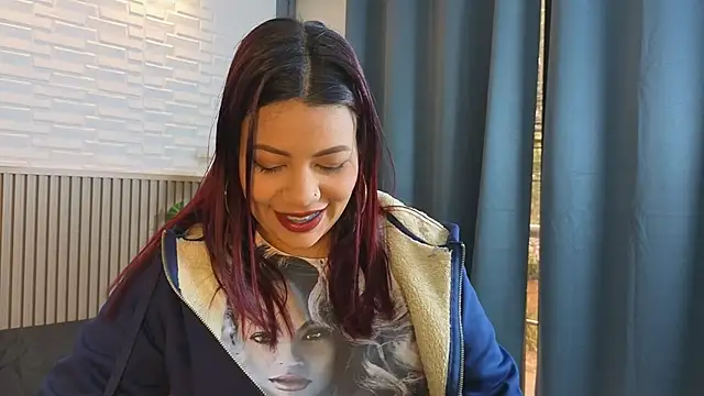 TiffanyWalk online show from April 8, 1:02 pm