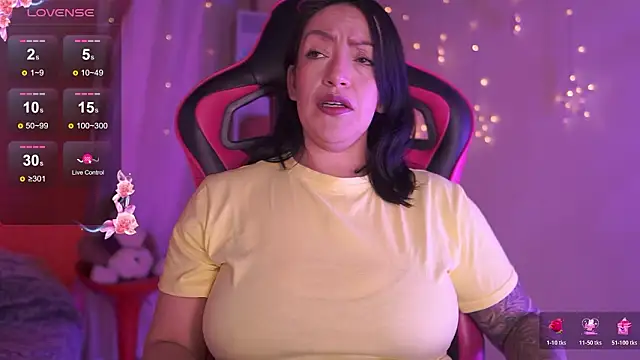 Madison Mayer online show from February 11, 1:12 pm