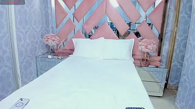 BabyAbril18 online show from November 6, 10:48 pm