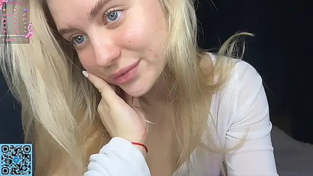 RadiantBliss online show from October 29, 9:06 pm