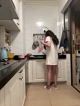 aa520uv online show from April 23, 12:29 pm