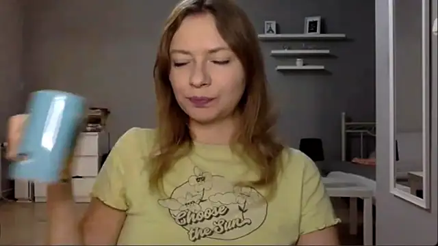 MillieShow online show from October 30, 9:49 pm