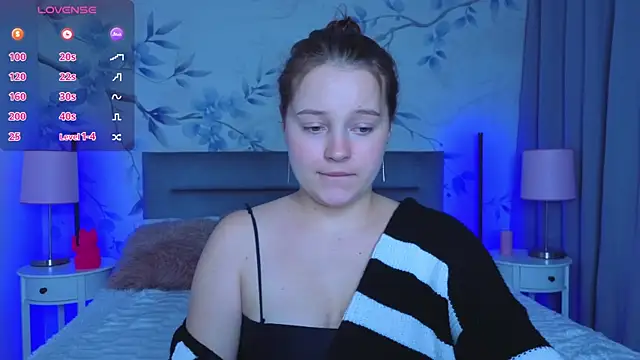 Cute kitty- online show from September 16, 10:07 pm