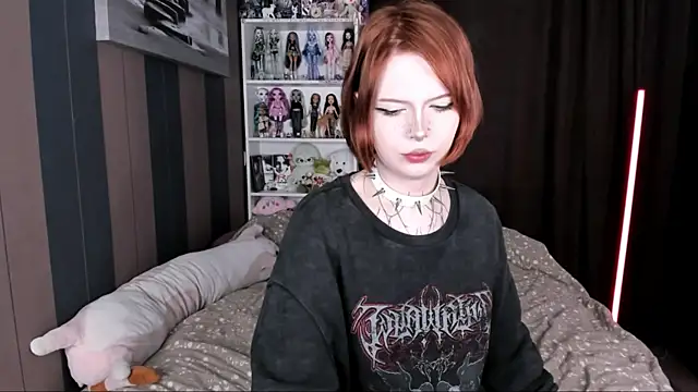amelia mays xx online show from August 2, 8:06 am