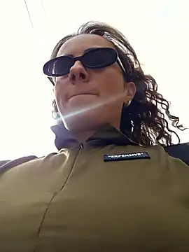 Sairy  online show from September 12, 8:05 pm