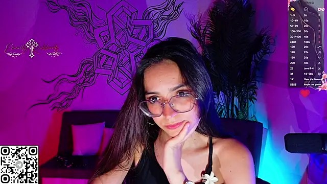 Emmi Roberts online show from April 25, 1:08 am