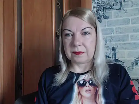 Lillia Ray online show from April 25, 8:06 am