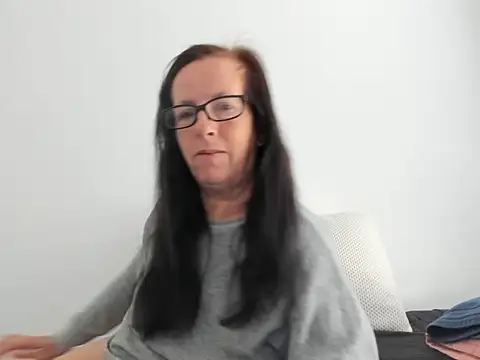 peachgoddess online show from April 19, 1:22 pm