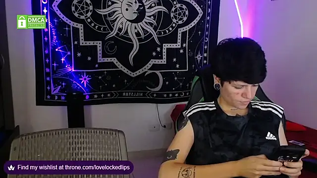Snapshot of lovelockedlips chatting on September 9, 3:28 am lovelockedlips online show from September 9, 3:28 am