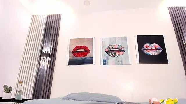 Any Roberth online show from April 15, 12:39 pm