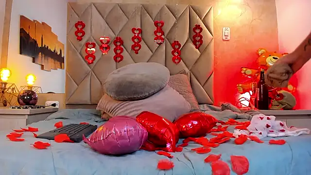 kailinmoonx online show from February 14, 1:46 pm