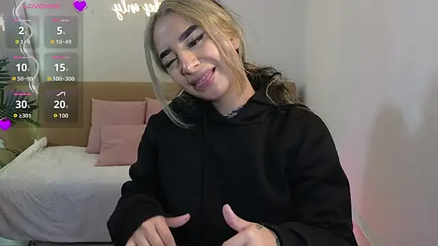 Malory tay1 online show from November 11, 11:40 am