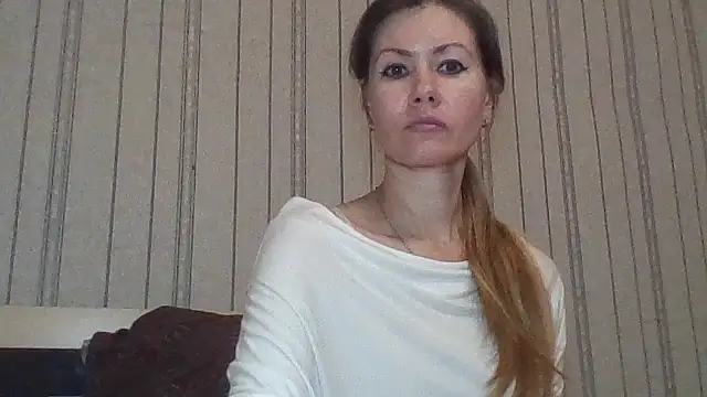 Eva Neon online show from September 18, 6:17 pm