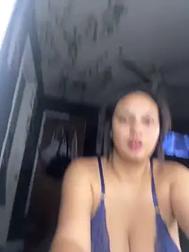 hoesluvcedes online show from June 21, 7:23 am