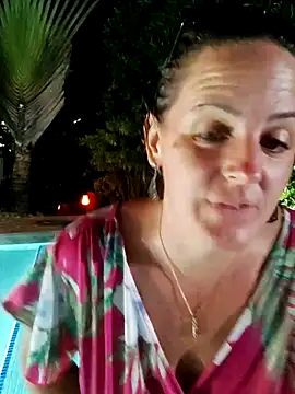 emiliemilf online show from April 22, 4:31 am