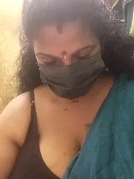 poojaa-rani online show from March 17, 6:01 pm