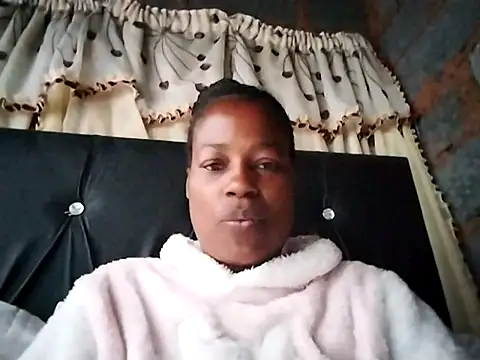 sexylira online show from May 19, 10:11 am