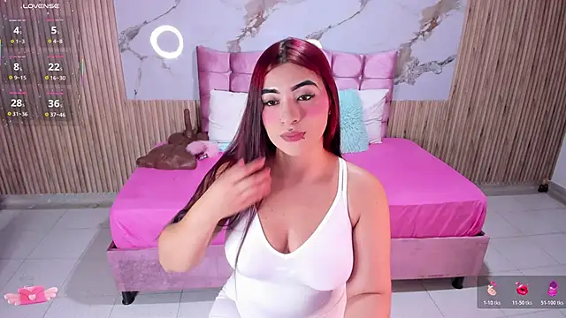 Nicolee19 online show from April 24, 1:03 pm