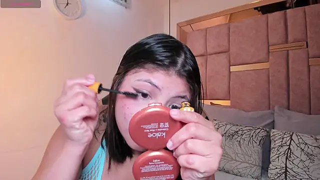 abby roux online show from April 26, 8:01 am