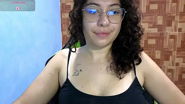 Snapshot of Mabbaldama chatting on September 12, 2:35 pm Mabbaldama online show from September 12, 2:35 pm