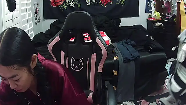 Snapshot of Cum4Cchyna chatting on October 5, 8:47 pm Cum4Cchyna online show from October 5, 8:47 pm