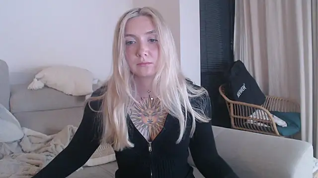 tattoobbgirl online show from October 25, 5:42 pm