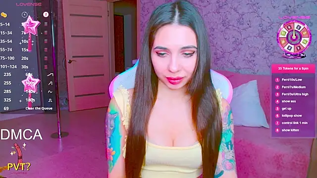 vinkiepinkie online show from April 24, 5:49 pm