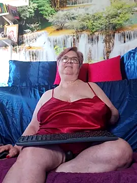 QueenPammy1 online show from April 25, 12:52 pm