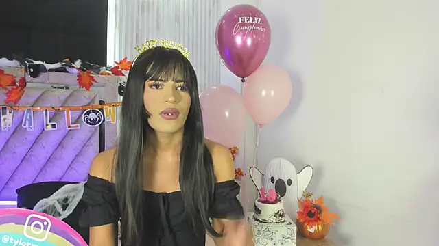 Taylor Harveey online show from October 24, 9:22 pm