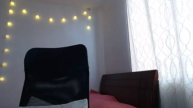 nalafoster online show from January 8, 8:57 pm