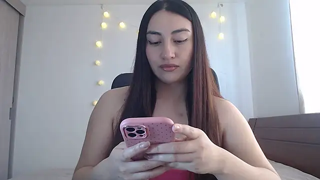 nalafoster online show from April 24, 3:26 pm