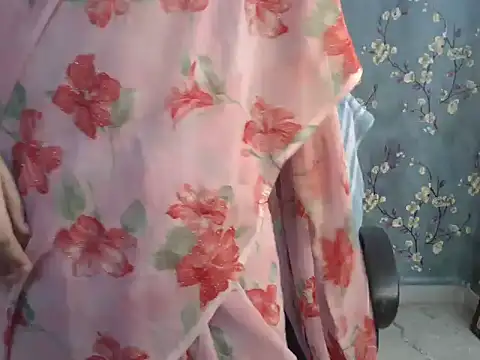 Snapshot of xnx_nikki chatting on October 5, 8:52 am xnx nikki online show from October 5, 8:52 am