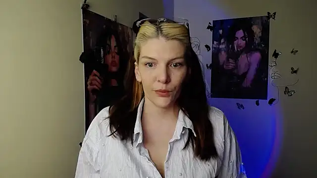 VanessaRey  online show from April 24, 4:21 pm