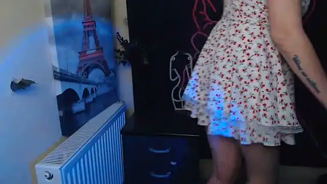 VanessaRey  online show from June 12, 6:43 am