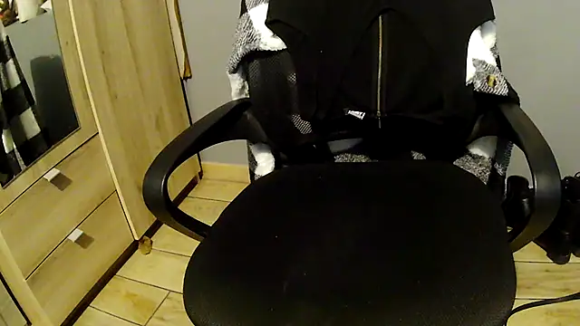 lady gloria69 online show from November 17, 8:20 pm