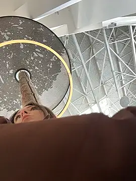 MilaBee online show from April 22, 7:38 am