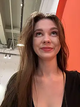 MilaBee online show from July 31, 12:39 pm