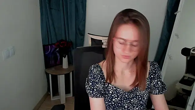 Snapshot of Catherine_e chatting on September 11, 6:52 pm Catherine e online show from September 11, 6:52 pm